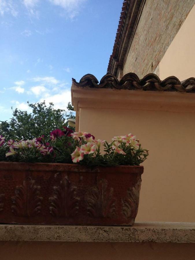 B&B Il Conventino 44 Falconara Marittima Εξωτερικό φωτογραφία